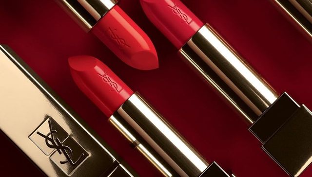 是日美好事物 ｜ YSL创作喝奶茶“专属”妆容，BV动物纹云朵包释放野性