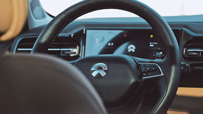 【深度】蔚来的“充电站”和李斌的“方向盘”