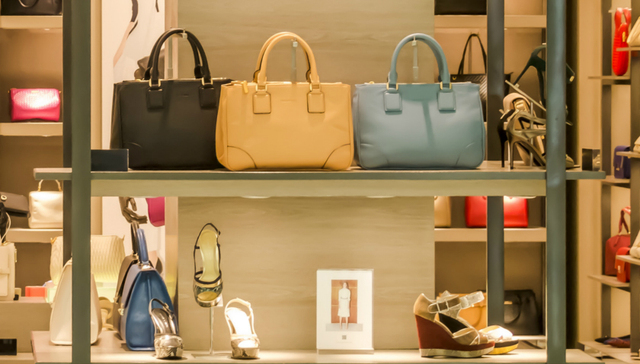 新型冠状病毒肺炎,疫情防控,奢侈品,消费趋势,免税店,销售额