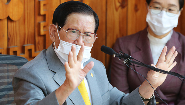 不配合防疫还添堵，首尔向新天地教会索赔2亿韩元