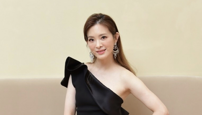 刘真,辛龙,高跟鞋