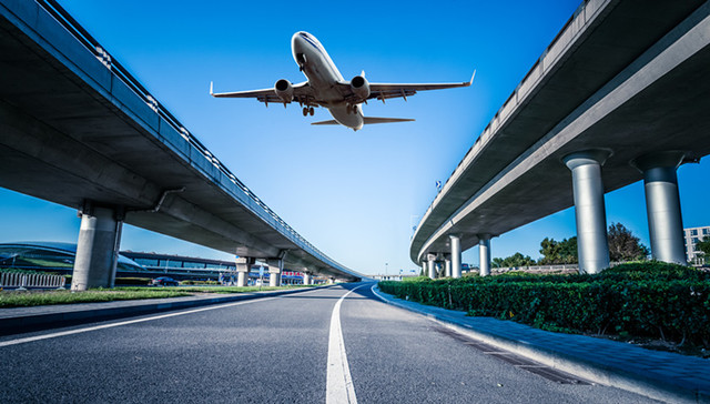 中国各地加大入境管控力度，北上广等要求入境人员就地集中隔离