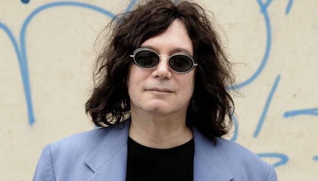 The Arrows主唱兼贝斯手Alan Merrill因新冠肺炎去世，享年69岁