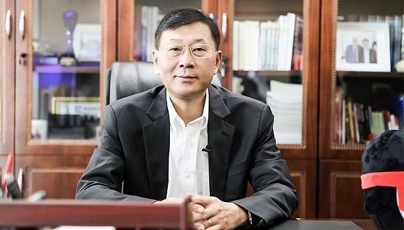 鑫苑服务上市元年，布局受限与股价大跌