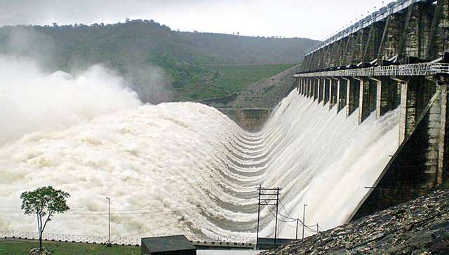 百年未见之局面，美国财政赤字将飙升至18%