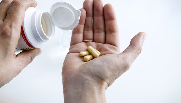 特朗普推荐羟氯喹治疗新冠后，美国红斑狼疮患者用药面临紧缺