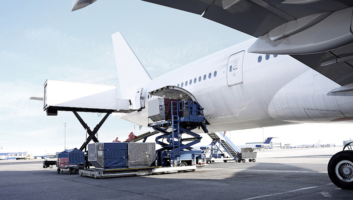 航空公司开启“客转货”大潮，这能让它们走出市场低谷吗？