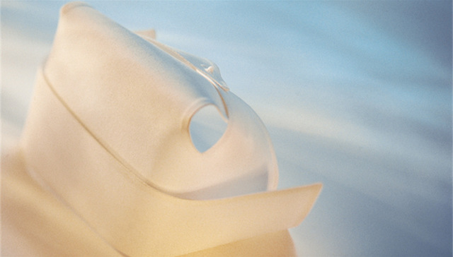 张静静遗体目前暂放医院太平间，各方正协助其丈夫尽快回国