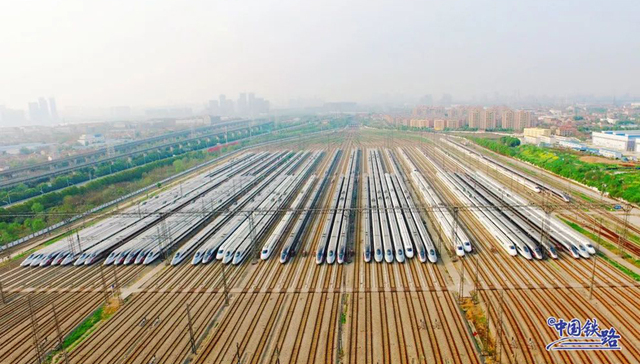 武汉重启！今日5.5万人乘火车离开