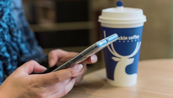 数据造假持续数月，为何瑞幸、好未来们直到现在才得以曝光？