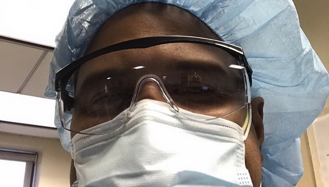 【特写】新冠初愈的纽约医生：每天和死神拔河，不能沉溺悲伤