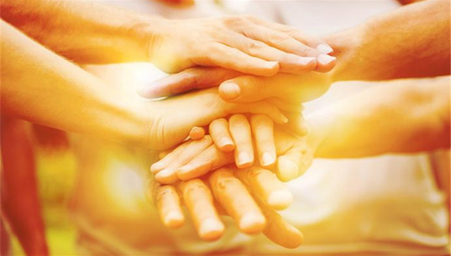 刘仙,雨衣妹妹,逆行,青年志愿者,医护人员,90后,符号,队员,医院,民警