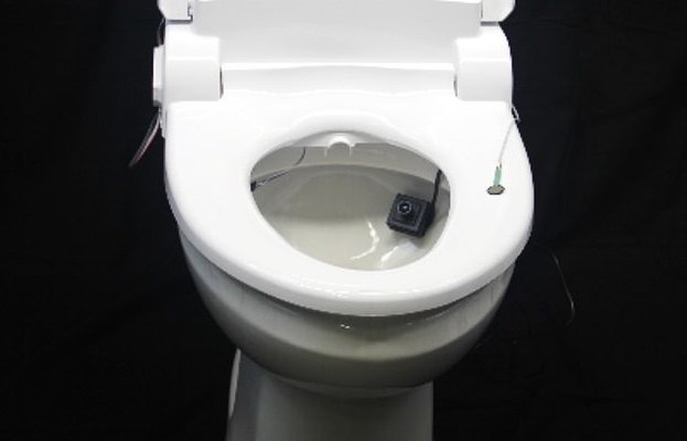 智能马桶可用于检测疾病，但需借助指纹和肛膜来上传数据丨硬科技