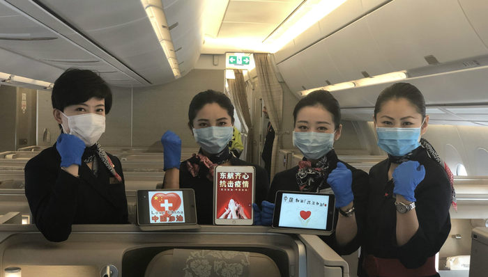 东航乘务长口述：执飞巴黎高风险航班，在万米高空守住一道国门