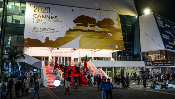 文娱早报 | 戛纳电影节平行单元取消举行 美国第三大院线计划7月1日起重开影院