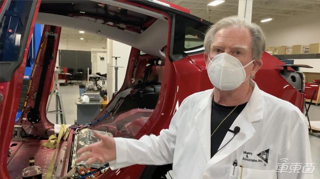 为看清特斯拉Model Y线缆的真面目 他拆了这辆车