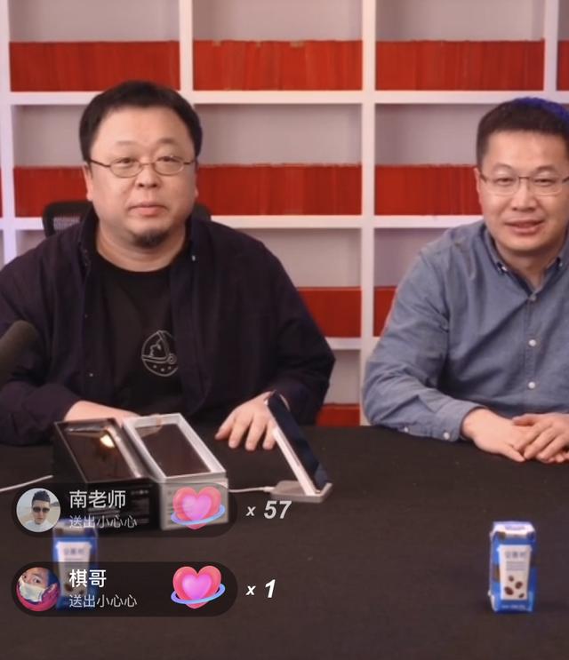 老罗为一加“带货”，卖得竟然比小米10还好？