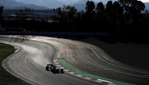 F1“轰鸣”再启转战电子屏，中国冠军赛增设职业联赛