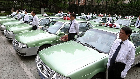 强生出租毛利首次转负，网约车冲击下如何破局？