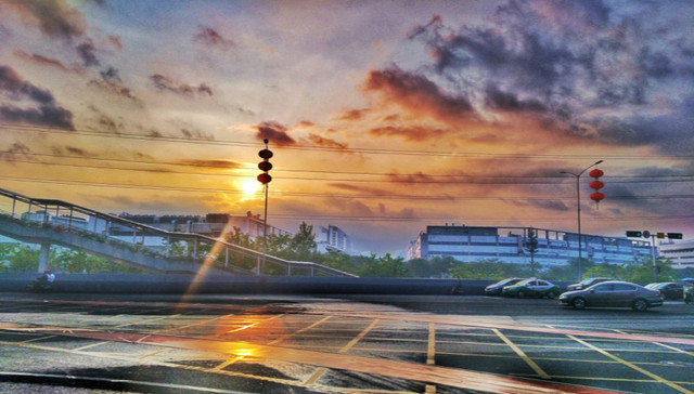 【深度】工厂倒闭、只拿底薪，珠三角普工在焦虑中寻找生路