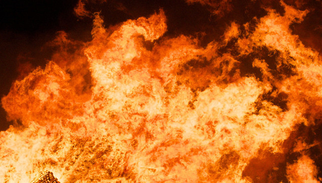 连云港官方回应一工厂车间起火：未对周边环境造成明显影响