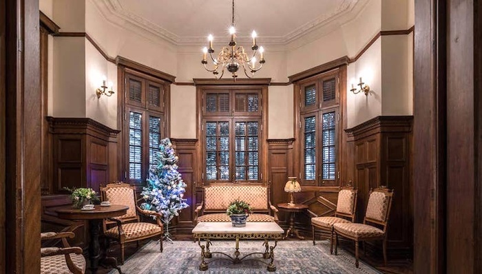 爱彼迎也“玩”起了抖音直播，首次推出小长假早鸟预售活动