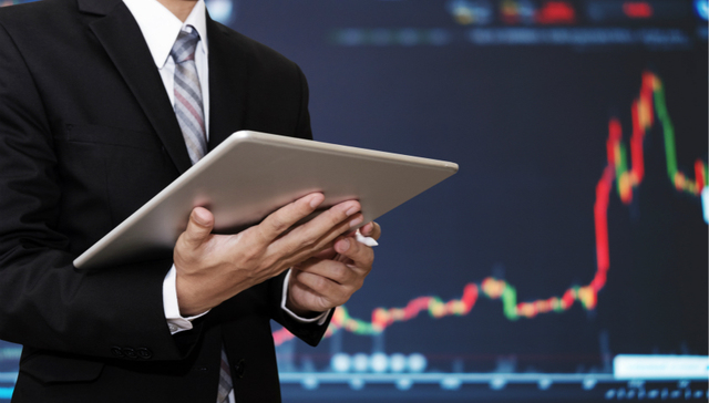 瑞幸咖啡,财务造假,股价大跌,机构股东,大钲资本