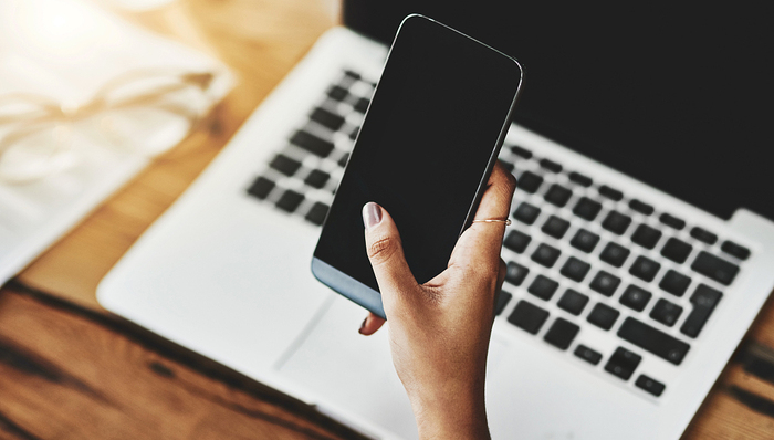 网课生意爆火，腾讯拿出10亿元向学校推广企业微信