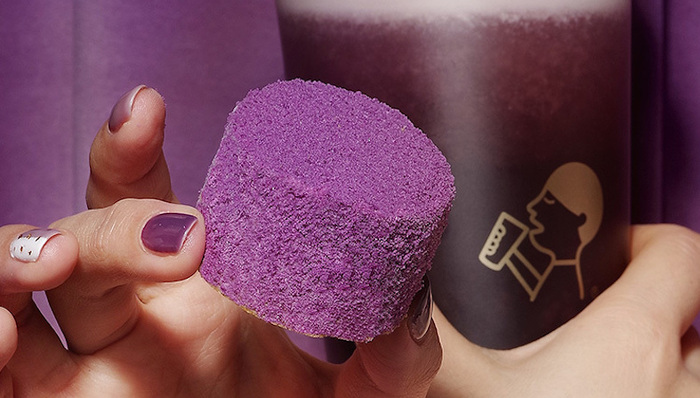 好利来“喜茶化”，烘焙品牌靠联名翻身？