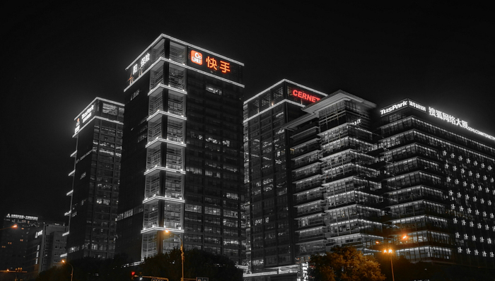 快手,商业模式,家族主播,辛巴,散打哥