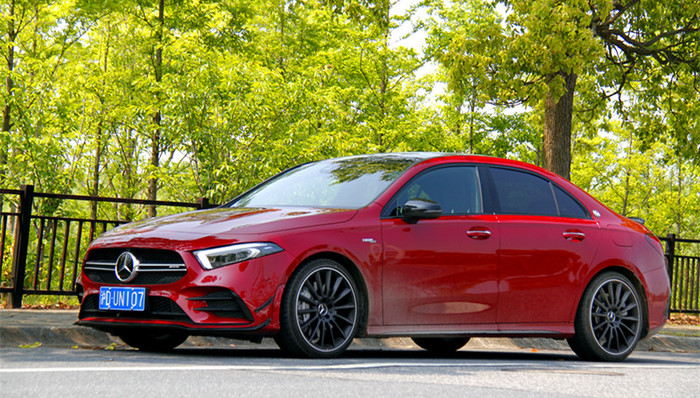 梅赛德斯-奔驰AMG A 35 L：中国年轻人的第一辆AMG |试驾