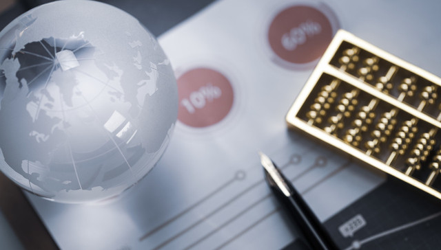 黑石,PE,私募股权投资,投资收益,投资组合,Multiples,投资机会,KKR,全球经济,抄底