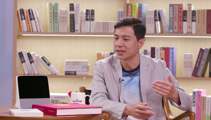 快看 | 百度CEO李彦宏直播首秀谈读书，书单盲盒2小时被抢空