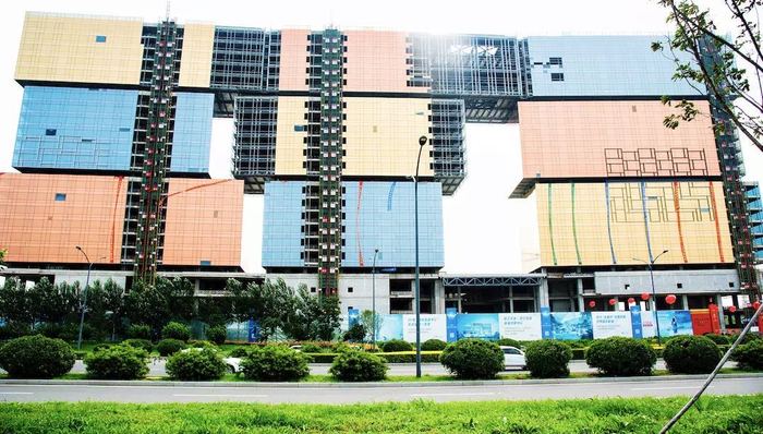 【深度】零售业败退、文旅停工，“千亿”复华难自救