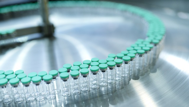 Moderna新冠疫苗重大突破，疫苗拯救世界的剧本在全球上演