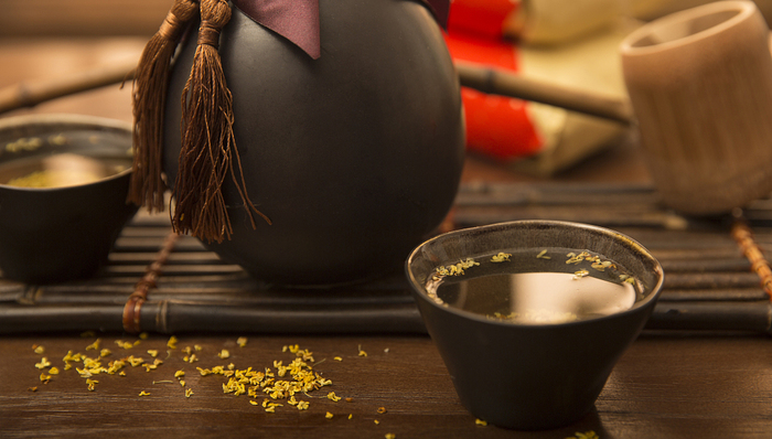 茅台的股价和黄金价格的走势居然有很大相关性