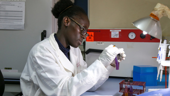 天下故事,新冠肺炎,疫苗