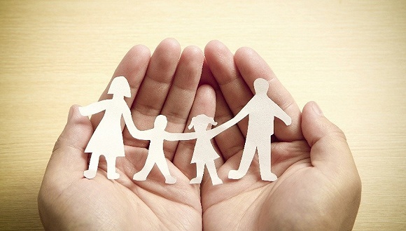 全国人大代表周燕芳建言保险业：试点跨境人民币保险，设立专业科创保险