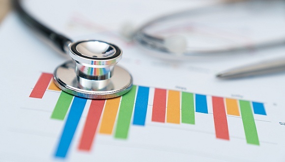 中珠医疗提示退市风险，实控人曾被认定不适合任上市公司董事