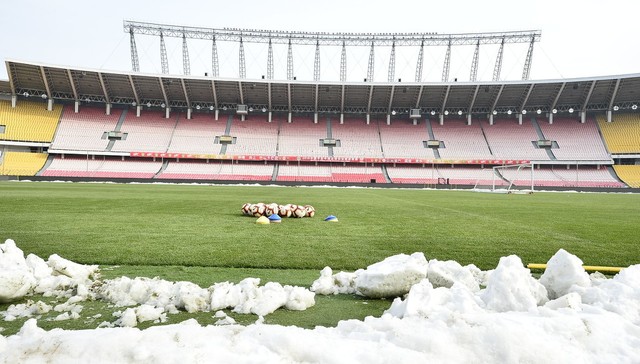 百年梦想扛不过五天现实，中国足球的奇葩大会又来了