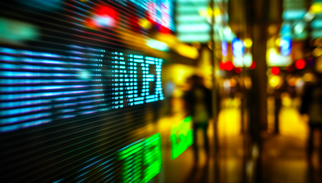 英科医疗,手套,防护服,股价创新高,股东清仓减持,深创投