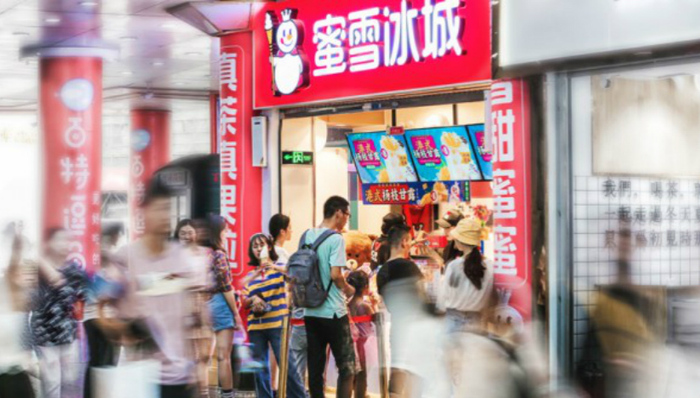 不是喜茶不是奈雪，第一个突破万家店的奶茶是它