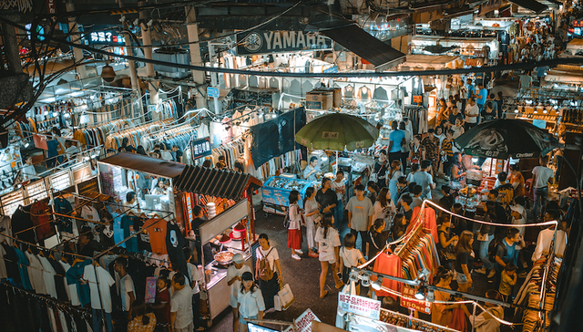 地摊,地摊经济,夜市,城管,管理,市容