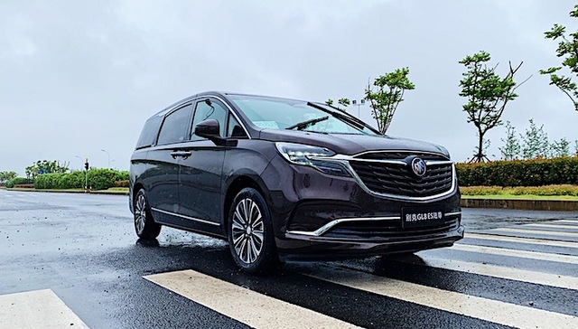 新上市的全新一代别克GL8 ES陆尊开起来怎么样？我们为你试了一下 | 试驾