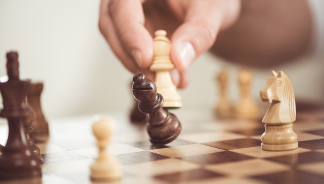 宁通信B筹划重大资产重组：日常运营靠大股东贷款，曾陷卖房“保壳”风波