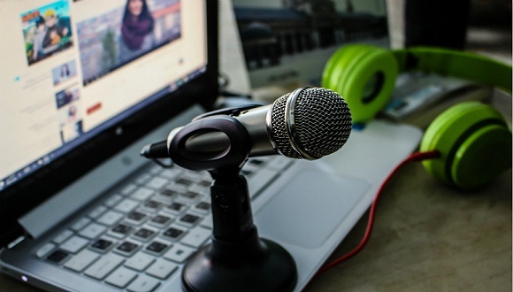 直播电商,快手,抖音