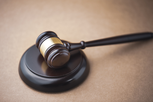 康得新诉北京银行案再被受理，从122亿诉讼标的降至5.5亿可否成功立案？