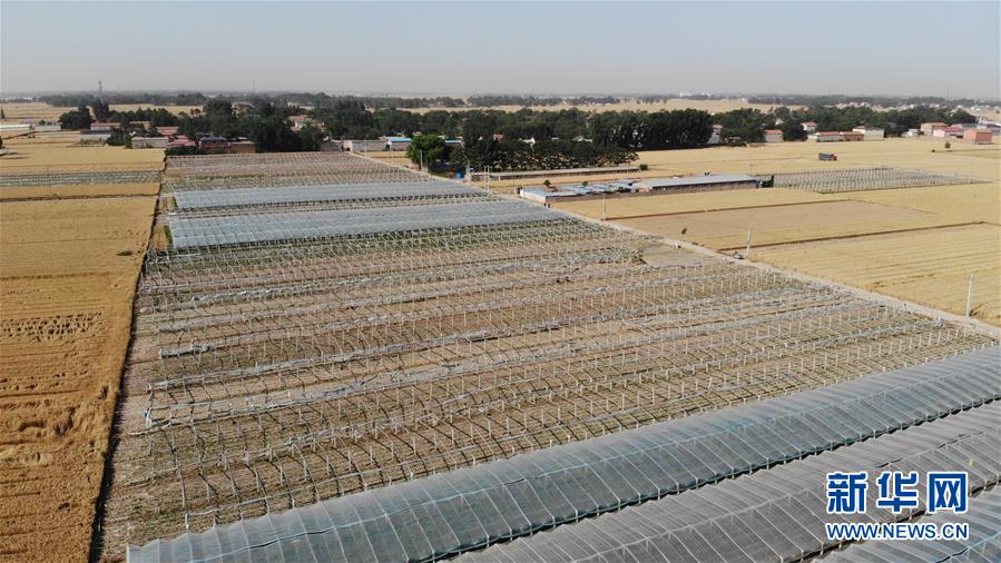 (决战决胜脱贫攻坚·图文互动)(1)采访札记:与驻村扶贫干部老韩的“乡村夜话”