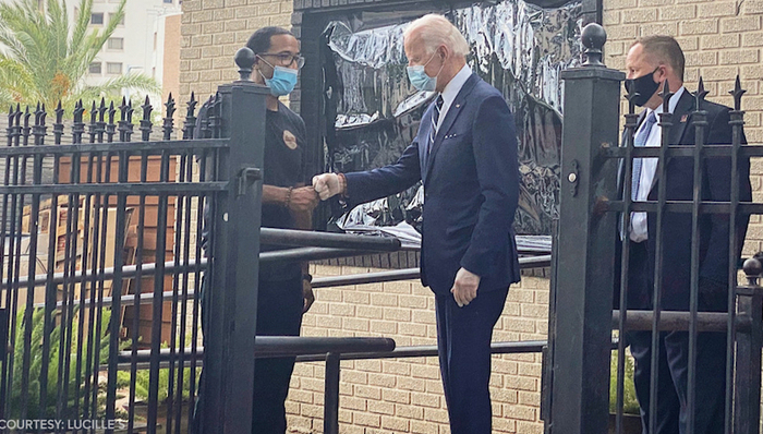 弗洛伊德,拜登,种族