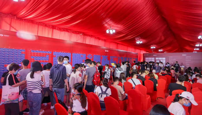 【特写】北京新房市场爆火，一个周末卖掉100亿